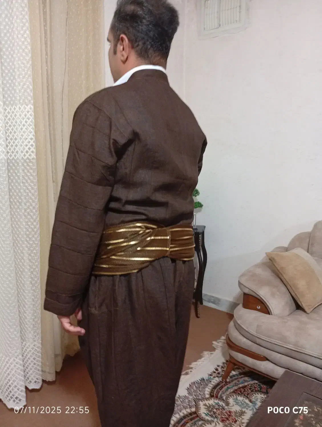 لباس کردی مَرَز|لباس|سنندج, |دیوار