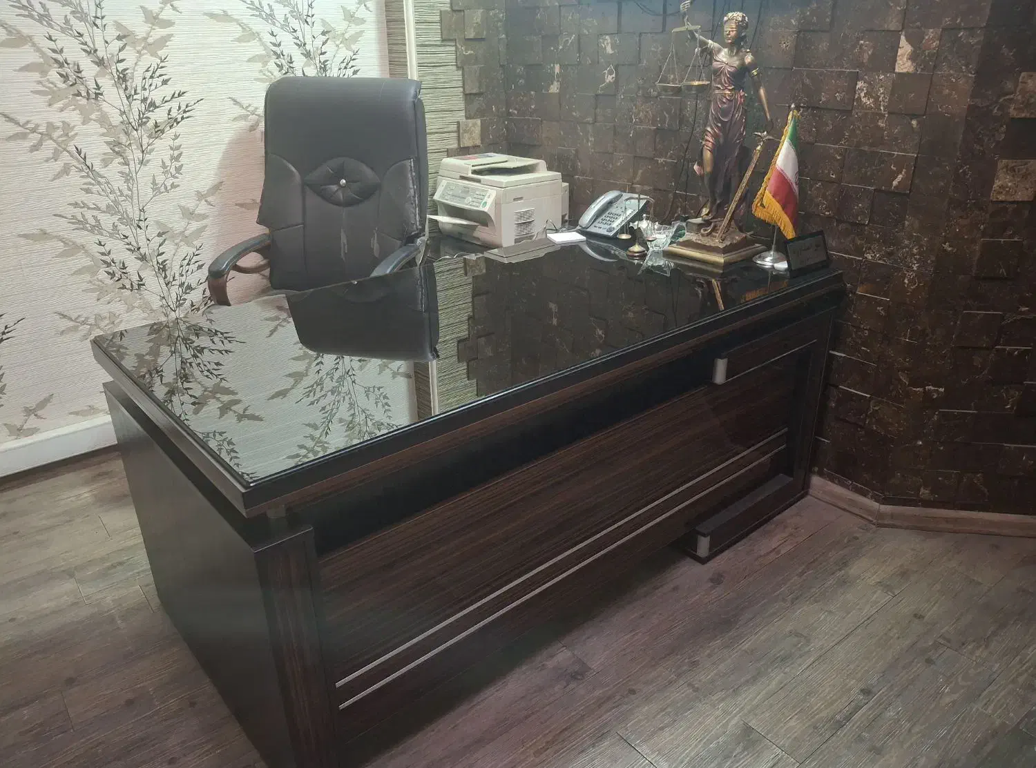 رهن اجاره اتاق وکالت مبله ساعتی جلسه ای روزانه|اجارهٔ کوتاه‌مدت دفتر کار و فضای آموزشی|تهران, جهاد|دیوار