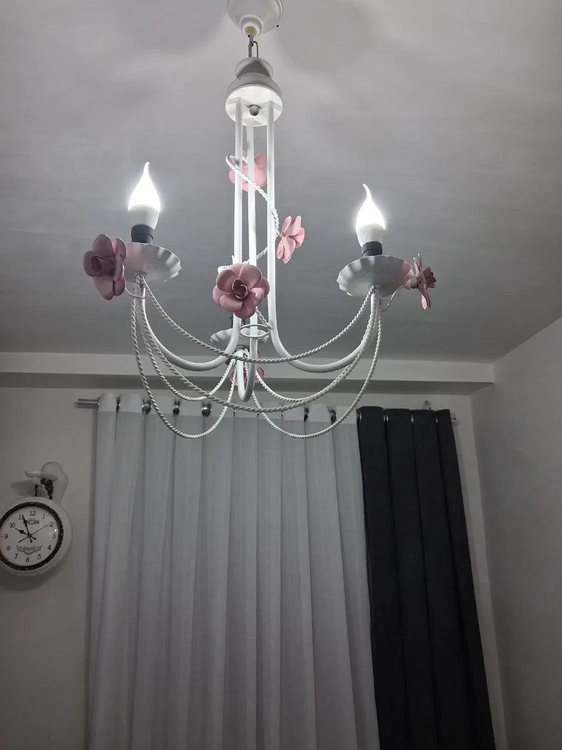 لوستر سه شاخه|لوستر و چراغ آویز|رشت, جهاد|دیوار