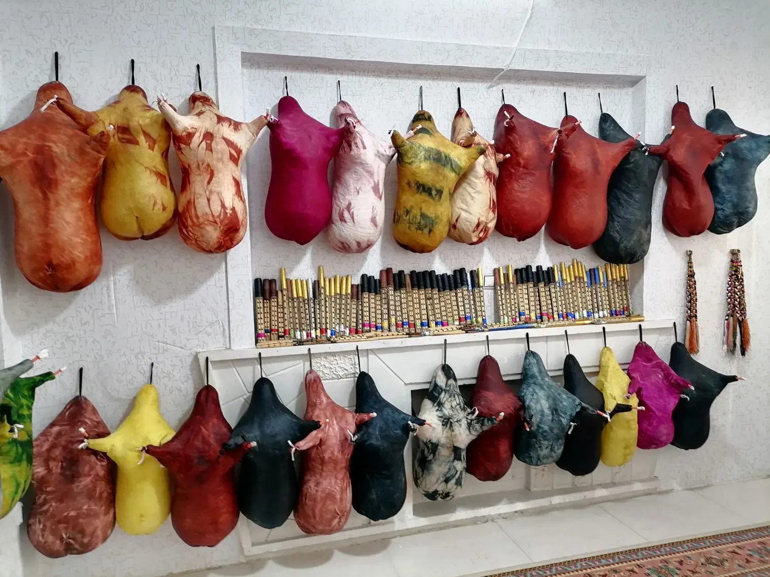 نی انبان نانو ضد اب و بدون نیاز ب هیچ روغنی|سازهای بادی|شیراز, سینما سعدی|دیوار