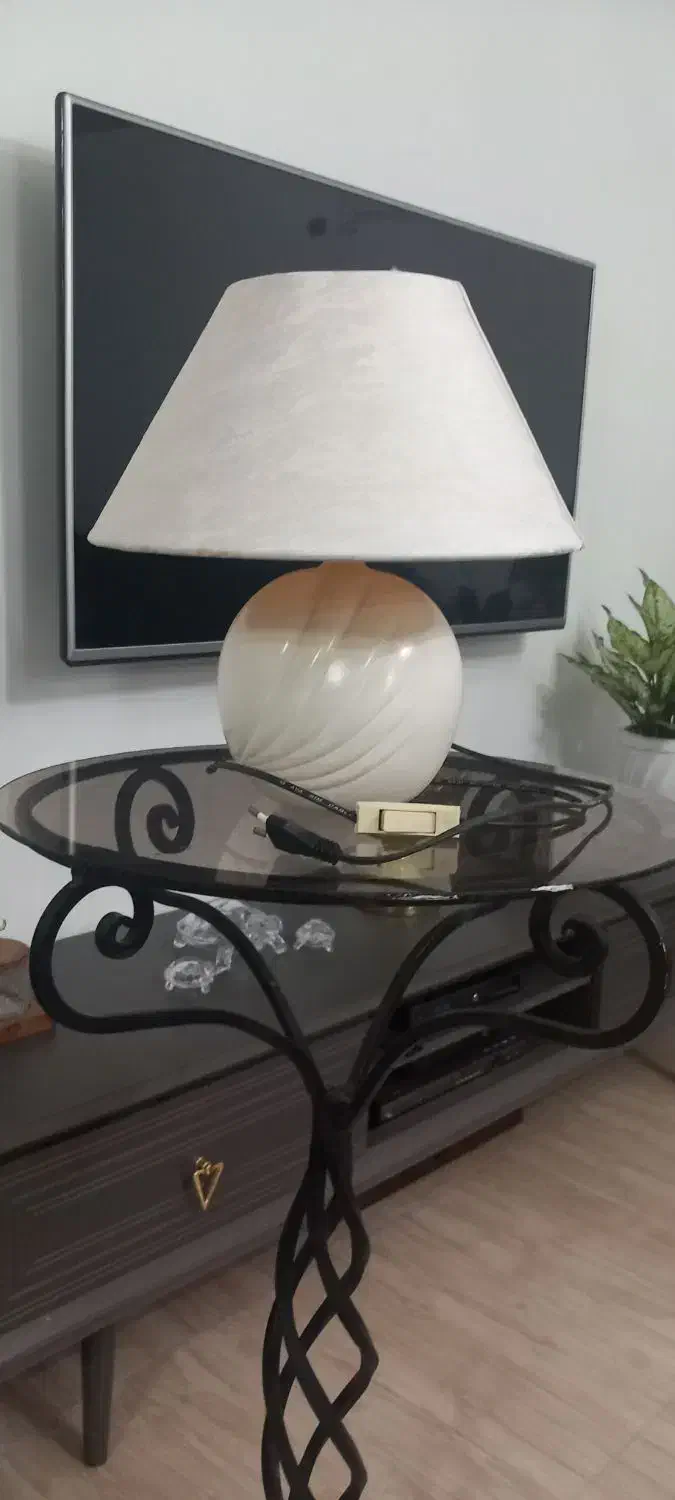 آباژور کوتاه بسیار شیک|چراغ خواب و آباژور|بندر انزلی, بی بی حوریه|دیوار