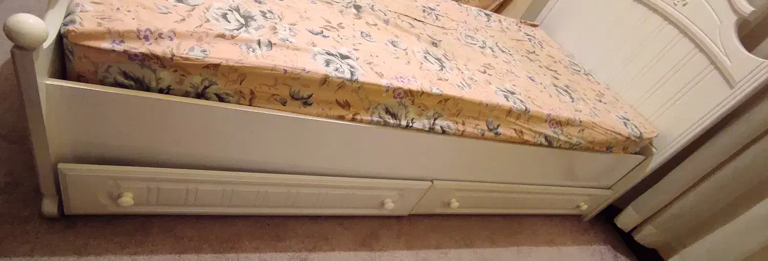 ست کامل تخت، تشک رویال، کمد و میز تحریر|تخت و سرویس خواب|هشتگرد, هشتگرد قدیم|دیوار