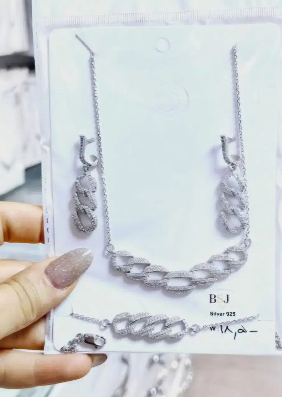 سرویس عروس آبکاری طلا سفید جنس نقره|بدلیجات|شهرضا, |دیوار