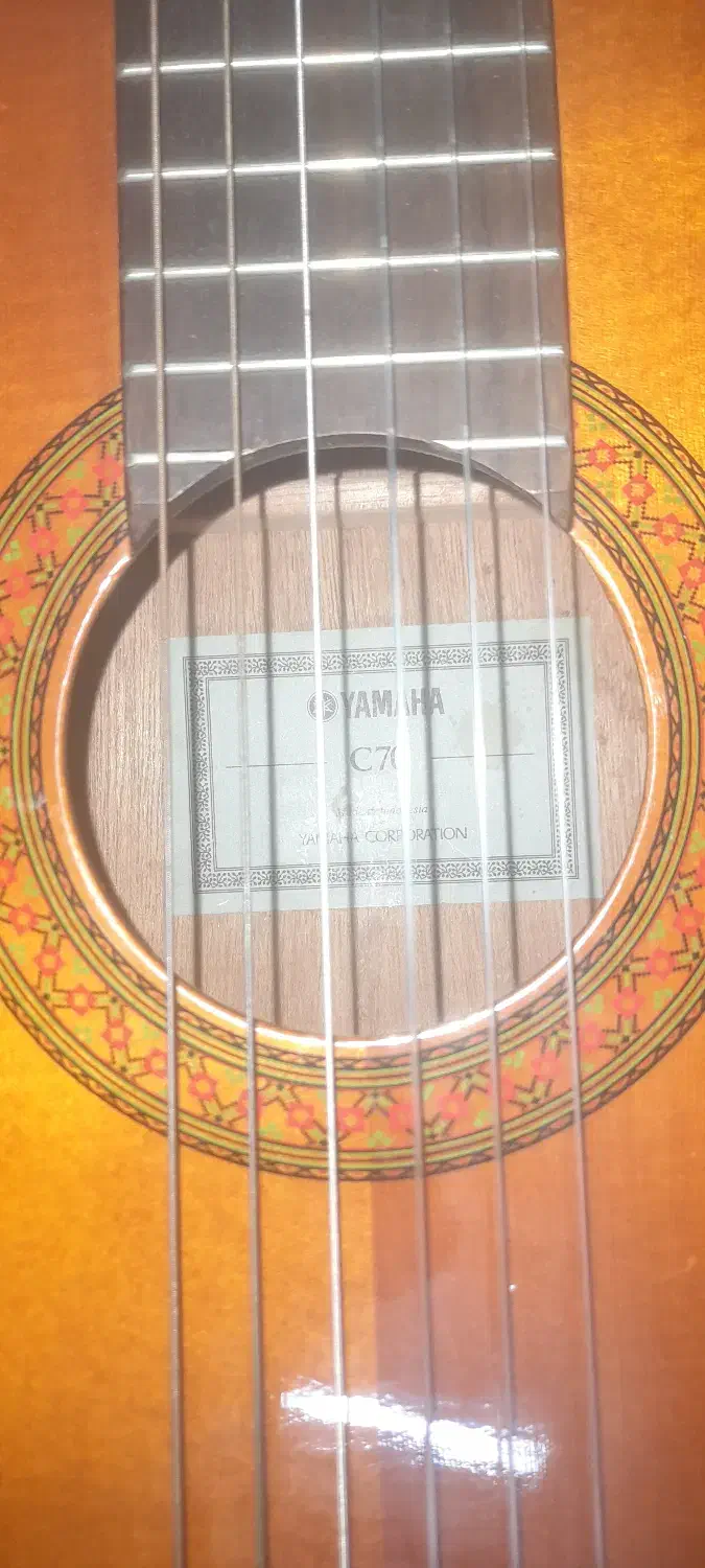 گیتارc70|گیتار، بیس، امپلیفایر|قم, شهرک مهدیه (مدرس)|دیوار