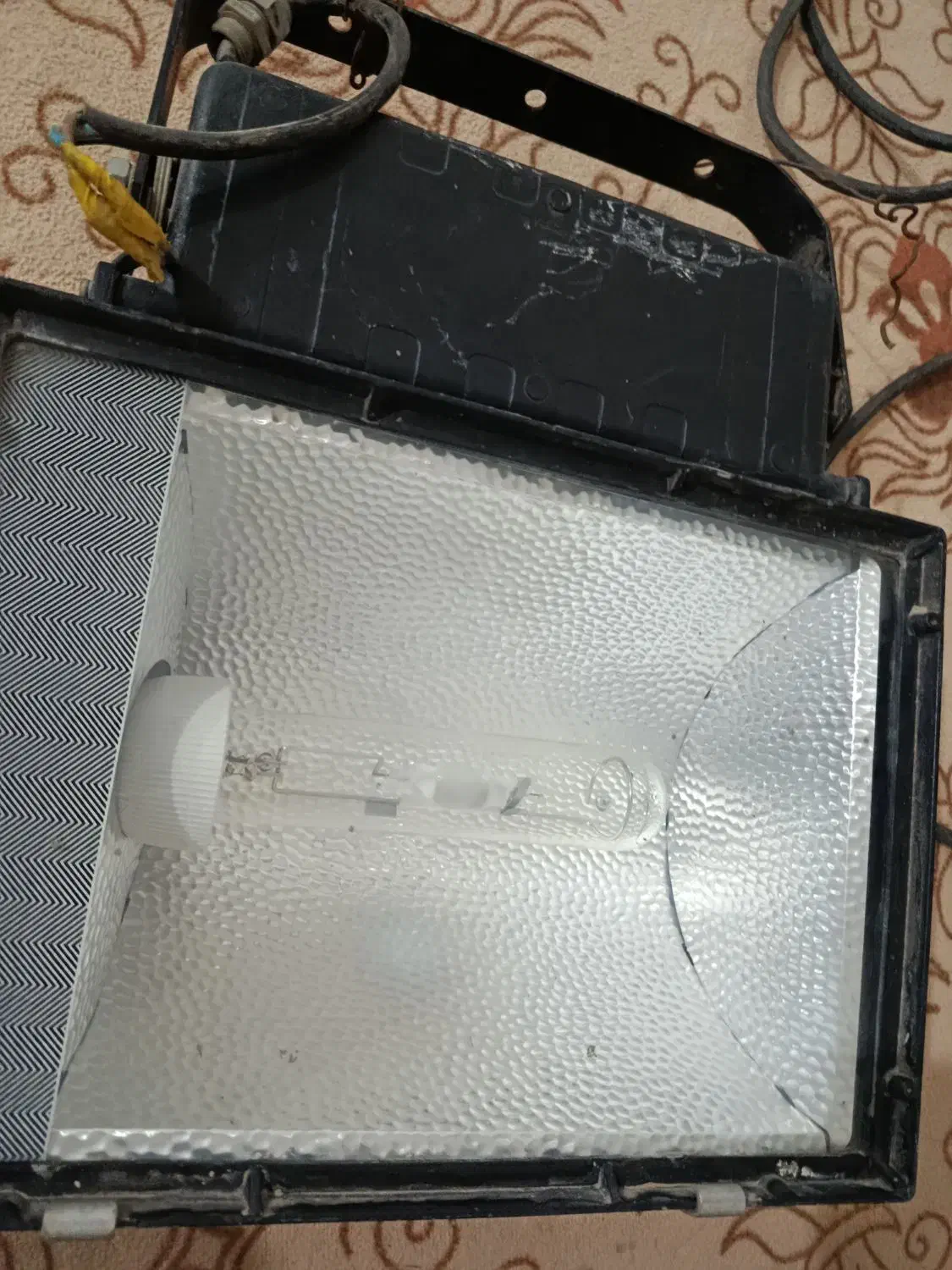 پرژکتور|تلویزیون و پروژکتور|دورود, |دیوار