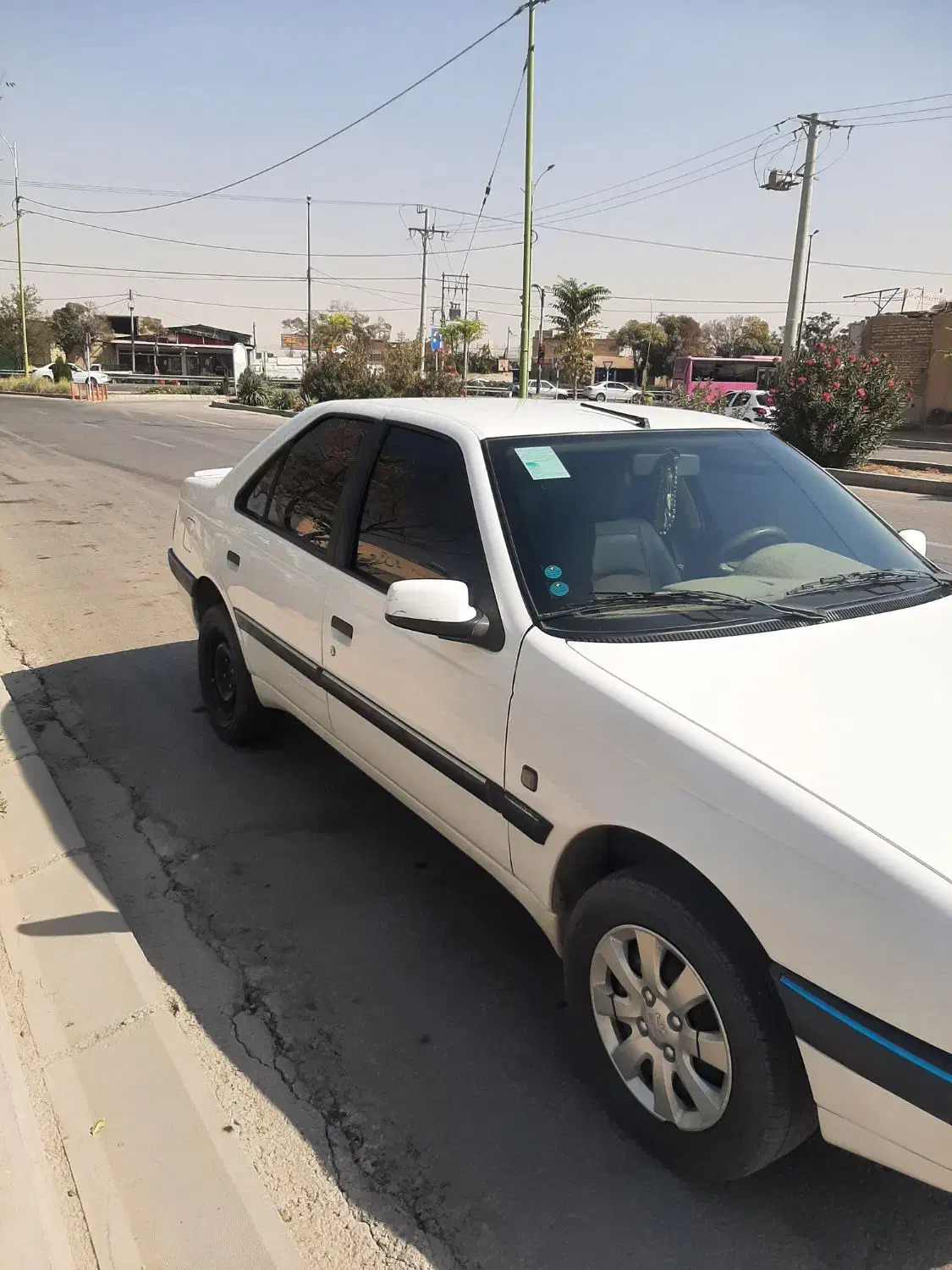 پژو۴۰۵اس ال ایکس بدون رنگ وکم کار|خودرو سواری و وانت|اصفهان, لاله|دیوار