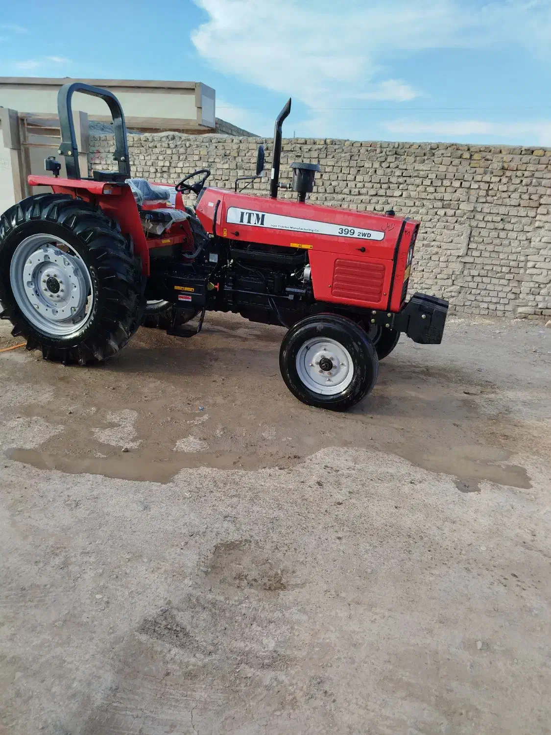 تراکتور خشک ۴۰۳    ۳۹۹تک|خودرو سنگین|بیرجند, |دیوار