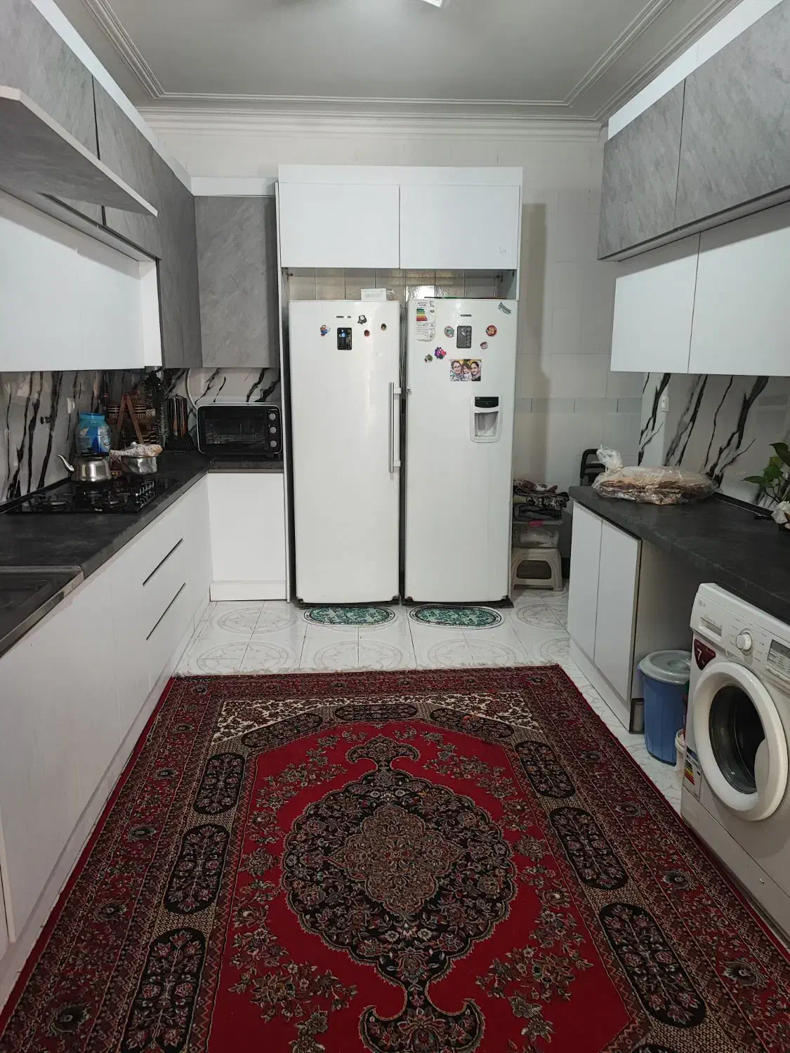 منزل ویلایی دو طبقه / در از حیاط / خیابان آوا|فروش خانه و ویلا|شیراز, شهرک صدا و سیما|دیوار