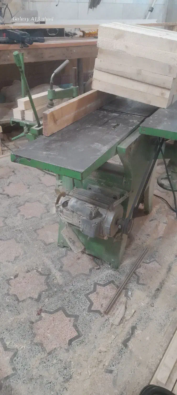 سه کاره|ماشینآلات صنعتی|فومن, |دیوار