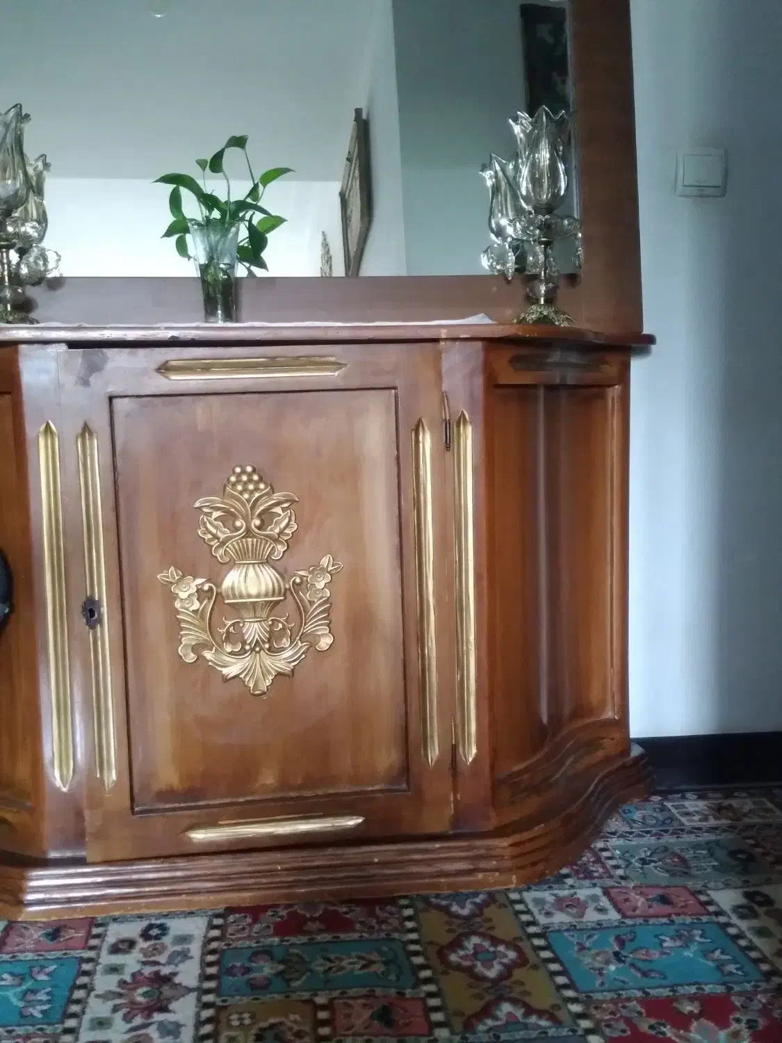 آینه و کنسول|بوفه، ویترین، کنسول|کرمانشاه, |دیوار