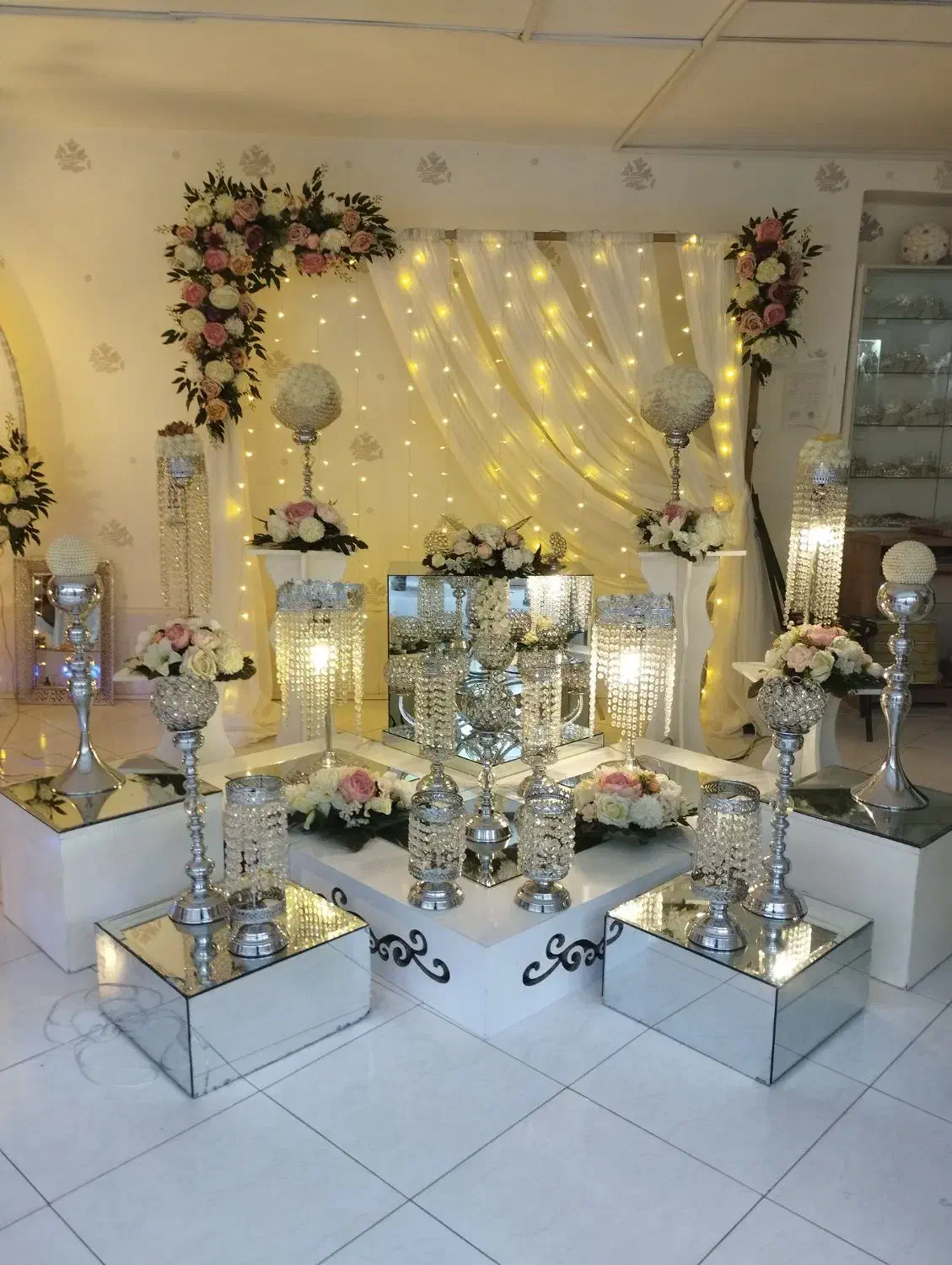 فروش لوازم مزون مجلسی عروس وسفره عقد'تک وعمده|لباس|سبزوار, قائم|دیوار