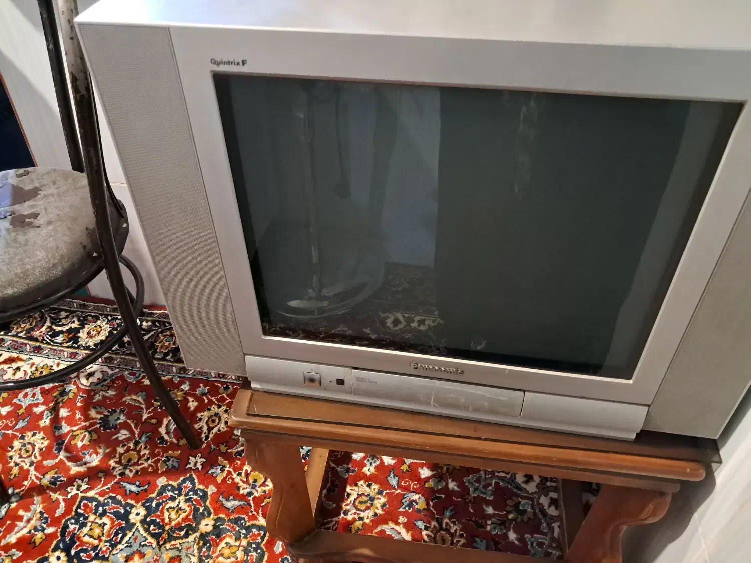 تلوزیون|تلویزیون و پروژکتور|دماوند, گیلاوند|دیوار