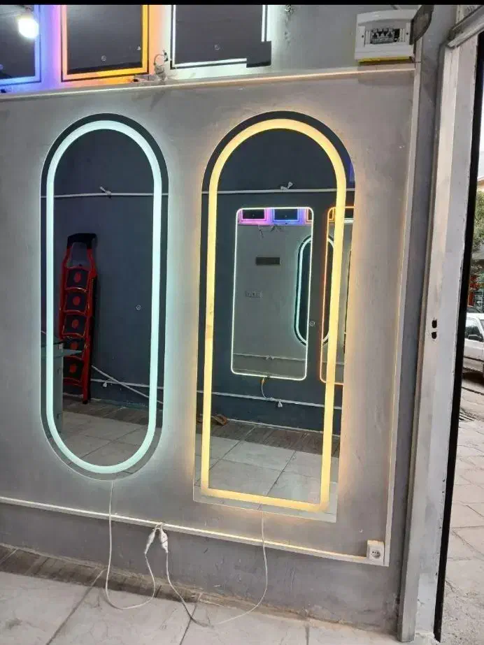 آینه قدی، دیواری دفرمه آینه با نورپردازی سندبلاست|آینه|ازنا, |دیوار