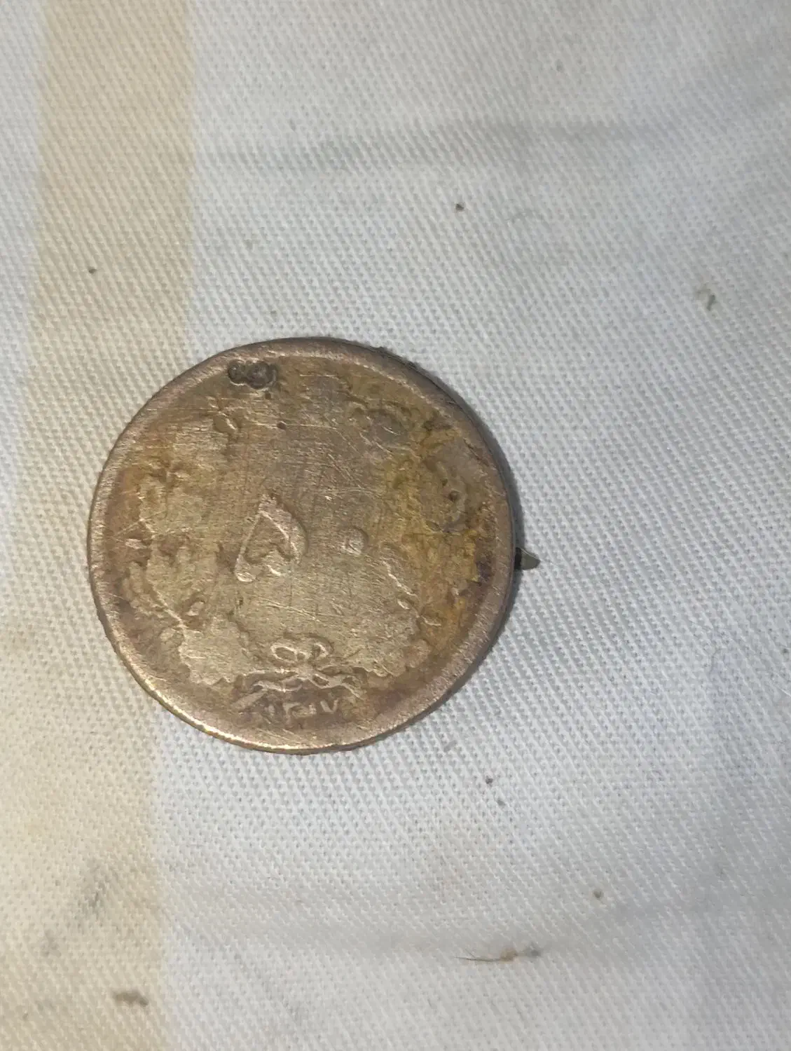 تعدادی اشیا قدیمی|کلکسیون اشیاء عتیقه|اصفهان, شاهزاده ابراهیم|دیوار