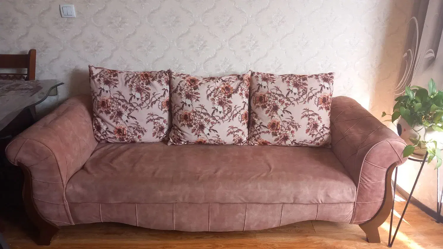 فروش مبلمان و میز و صندلی ۶نفره|مبلمان خانگی و میز عسلی|شیراز, کلاهدوز|دیوار