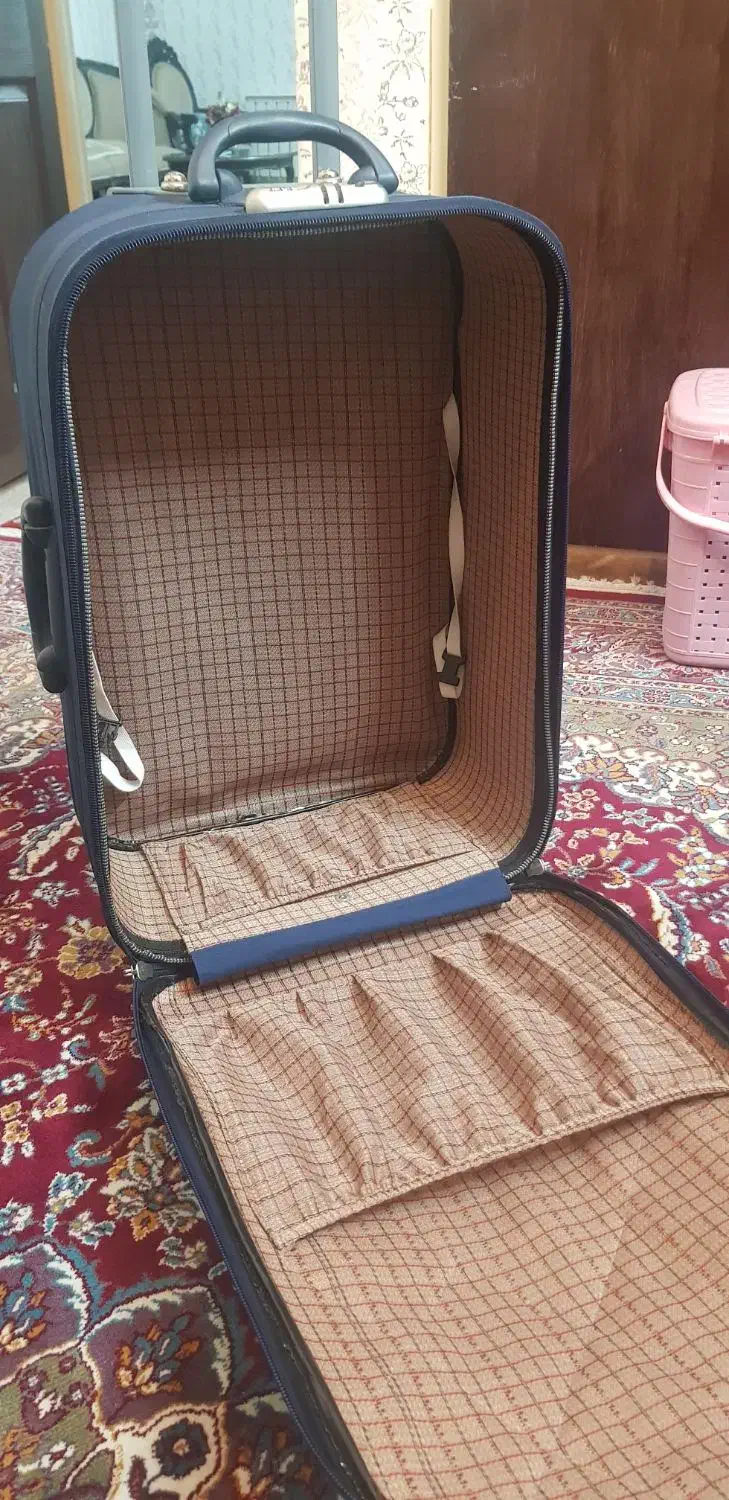 چمدان|کیف، کفش، کمربند|ملایر, |دیوار