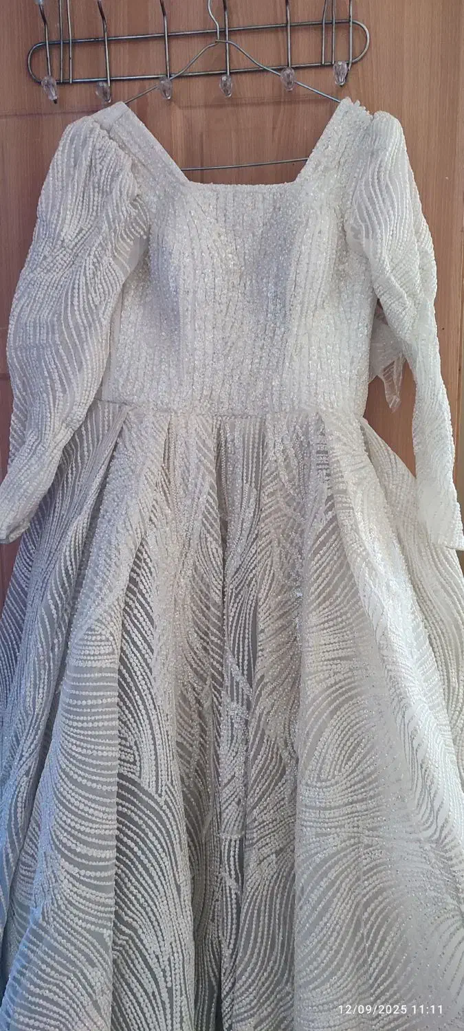 تعدادی لباس عروس فروخته می شود|لباس|رامهرمز, |دیوار