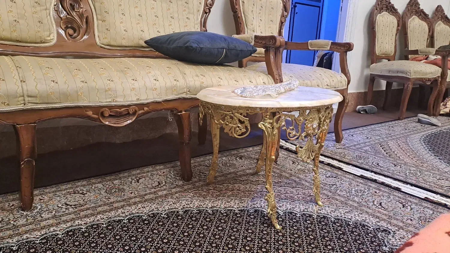 جلو مبلی برنز|مبلمان خانگی و میز عسلی|خوی, |دیوار