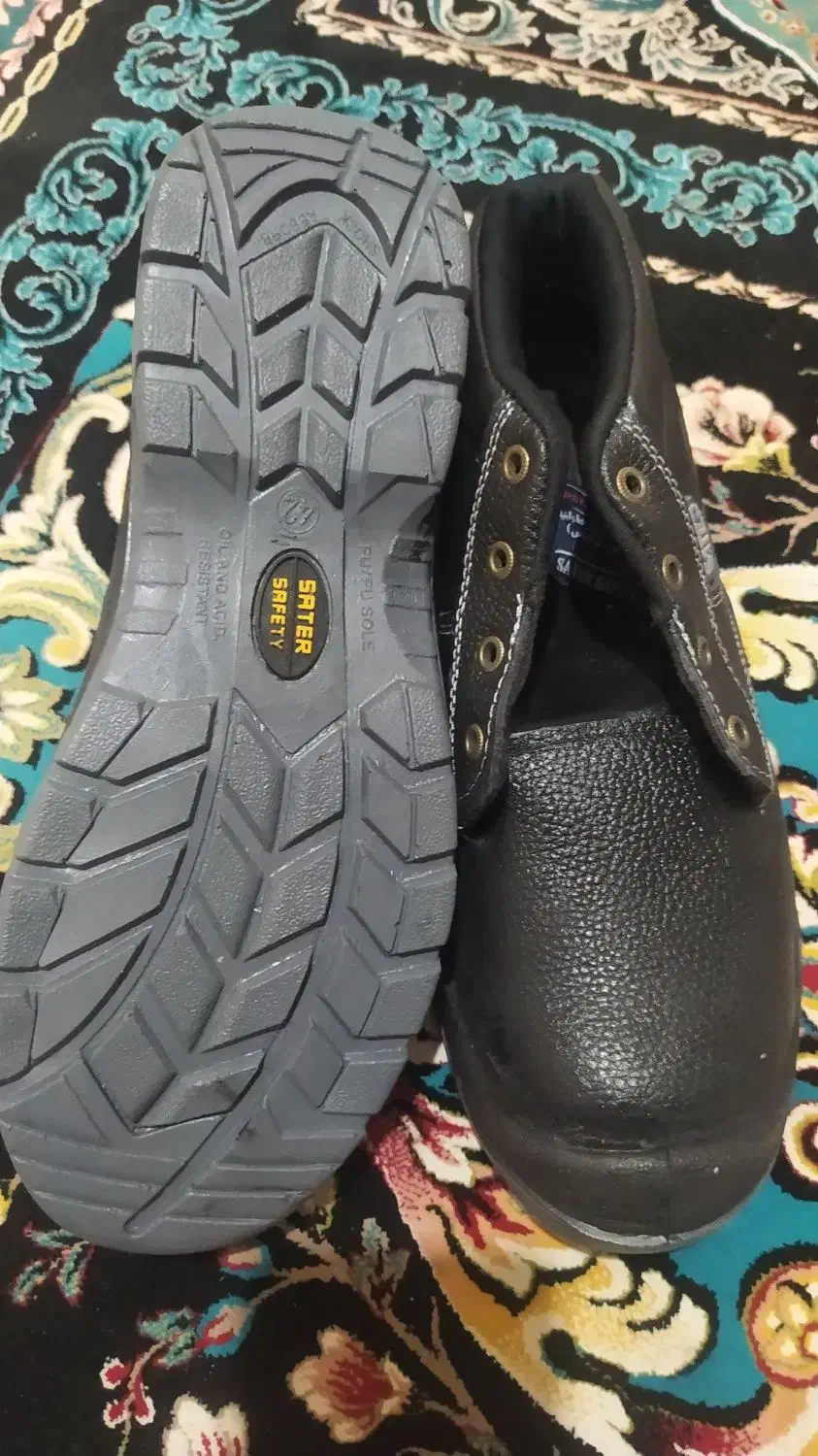 کفش کار|کیف، کفش، کمربند|زاهدان, |دیوار