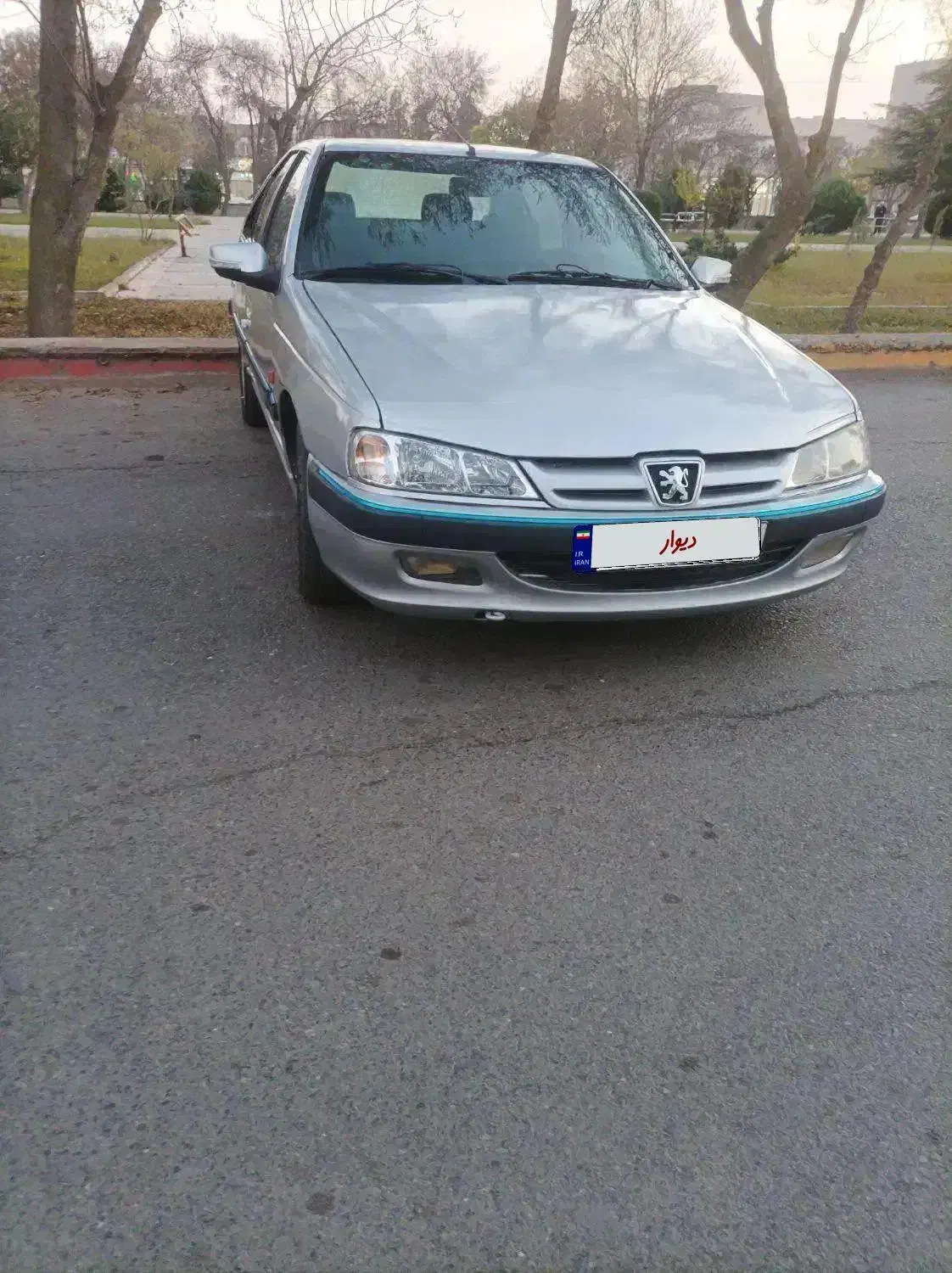 پژو پارس|خودرو سواری و وانت|پارس‌آباد, |دیوار