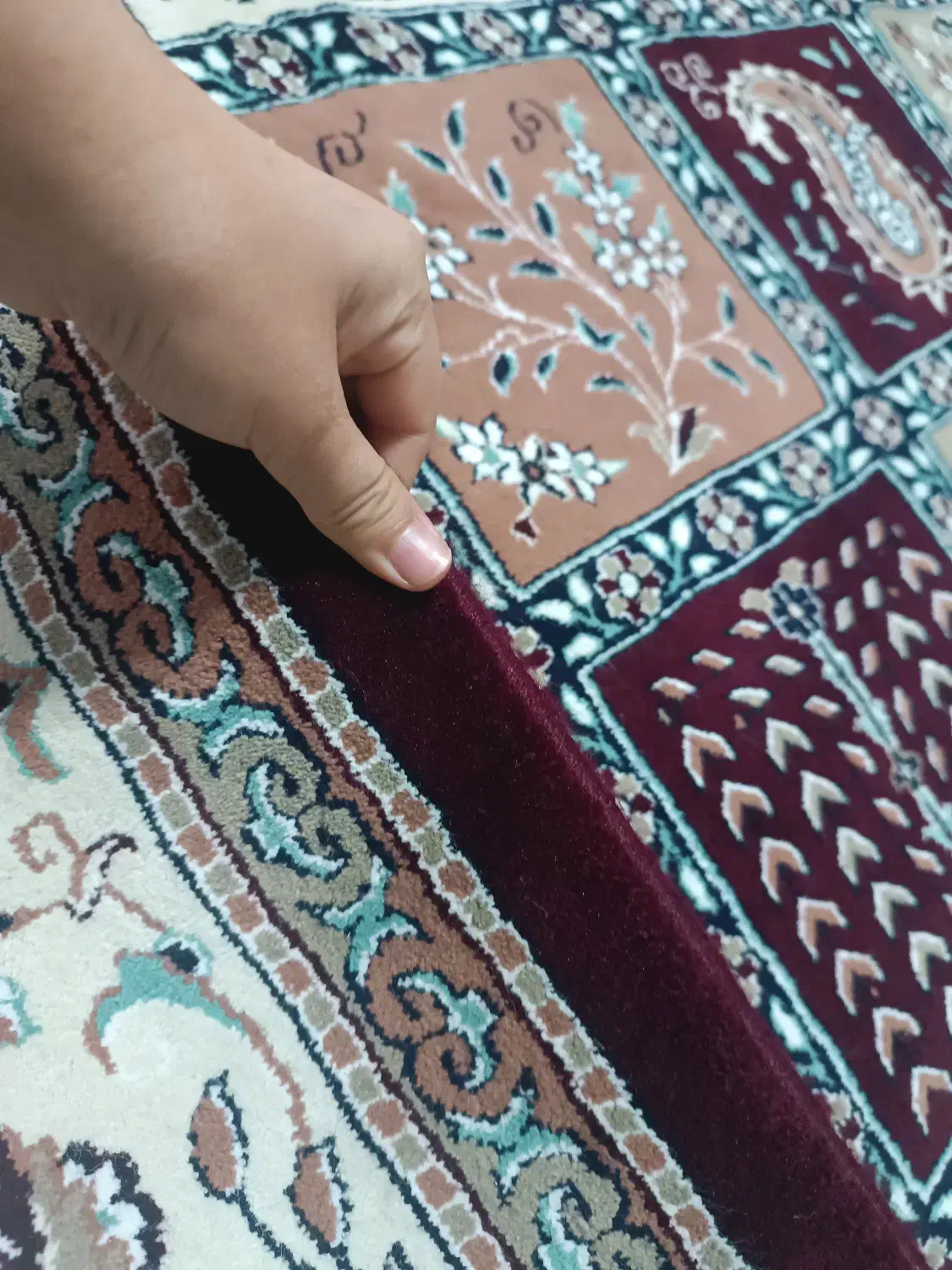 فرش قالی سلیمان ۵۰۰شانه تراکم هزار.|فرش|تربت‌حیدریه, ۴۵ متری|دیوار