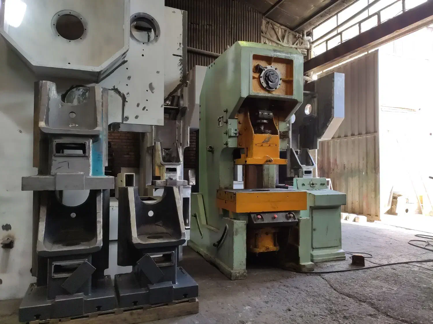 دستگاه پرس ۱۰۰ تن|ماشینآلات صنعتی|آفتاب, |دیوار