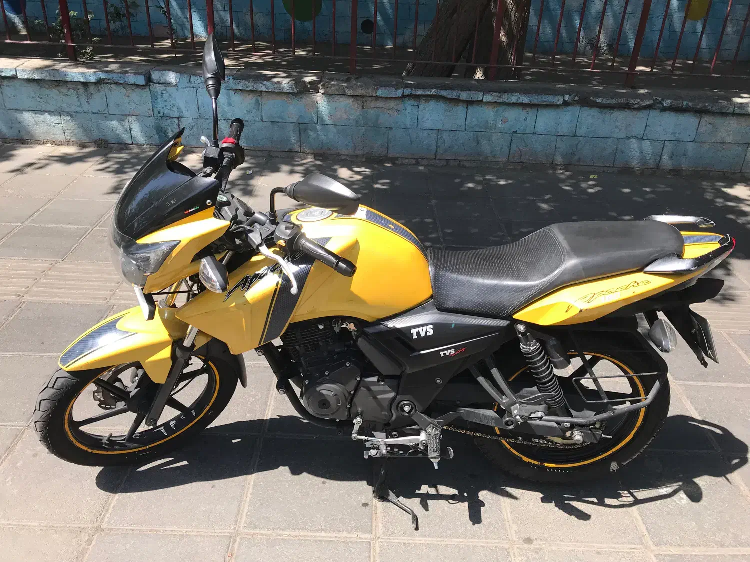 آپاچی۱۶۰ مدل ۹۳|موتورسیکلت|تهران, خلیج فارس|دیوار