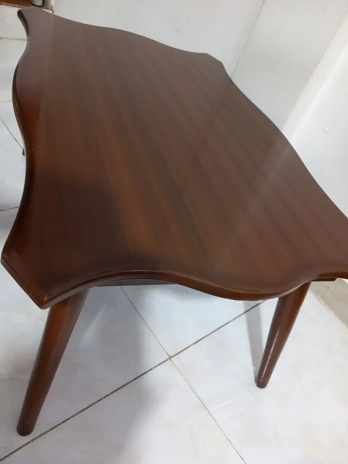 جلومبلی|مبلمان خانگی و میز عسلی|همدان, |دیوار