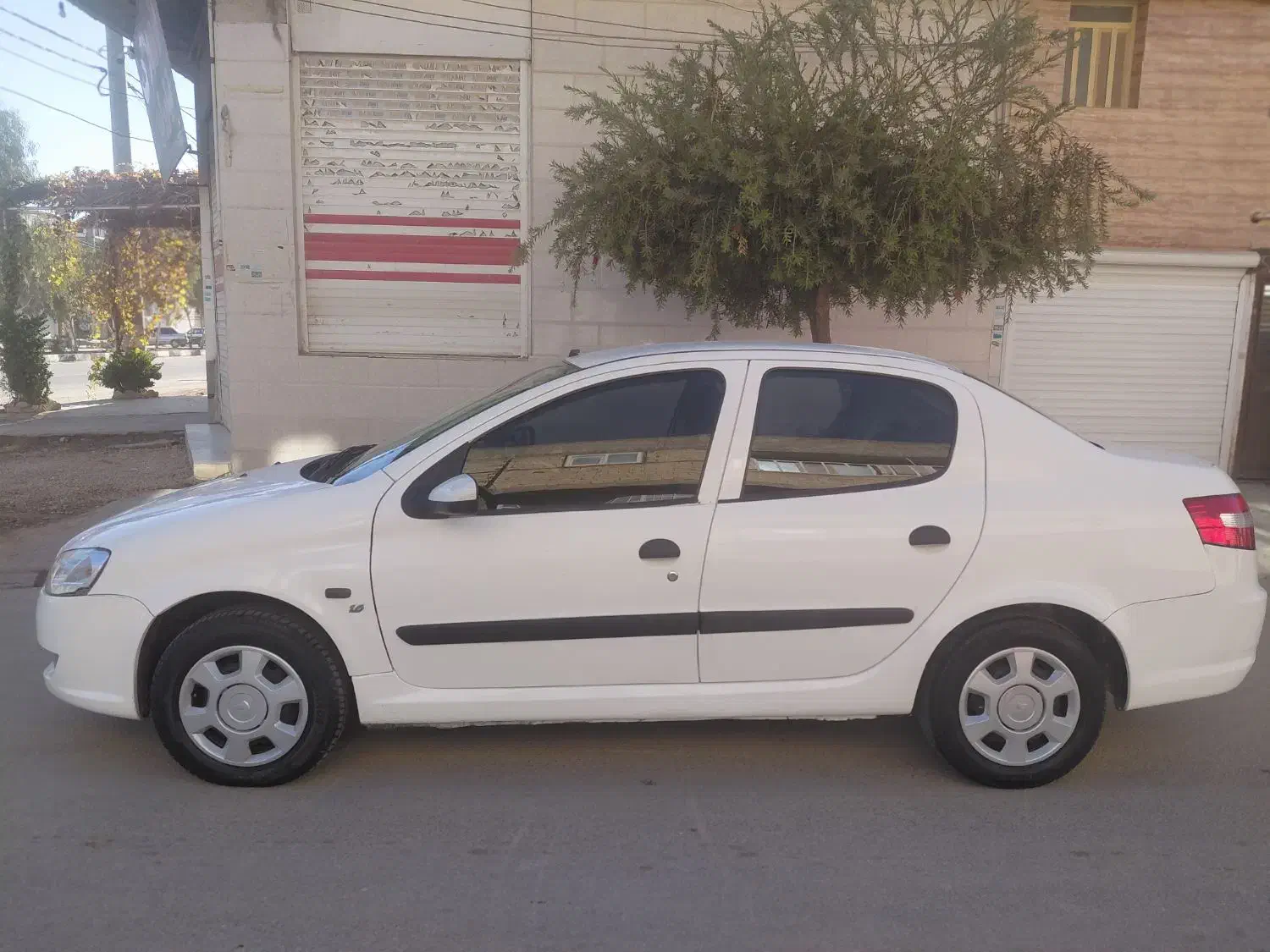 راناLXمدل۱۳۹۳|خودرو سواری و وانت|شیراز, قلعه نو|دیوار