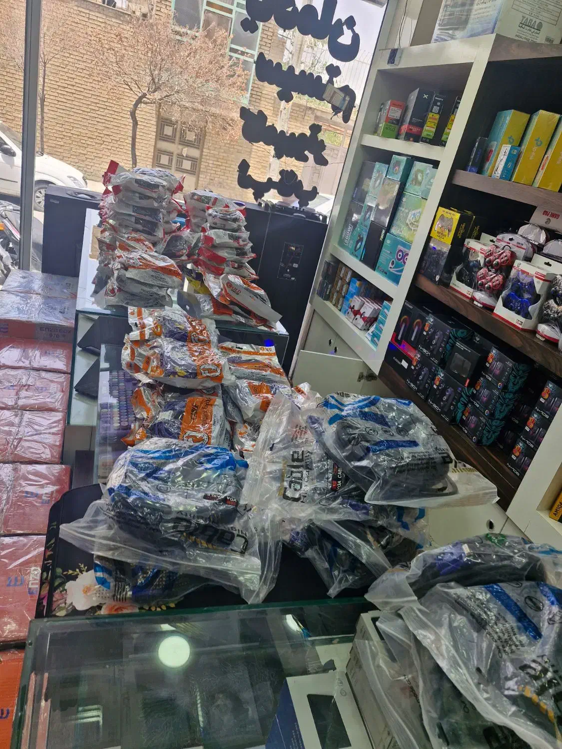 کابل VGA در متراژهای متفاوت|قطعات و لوازم جانبی رایانه|نجفآباد, ریاضی|دیوار