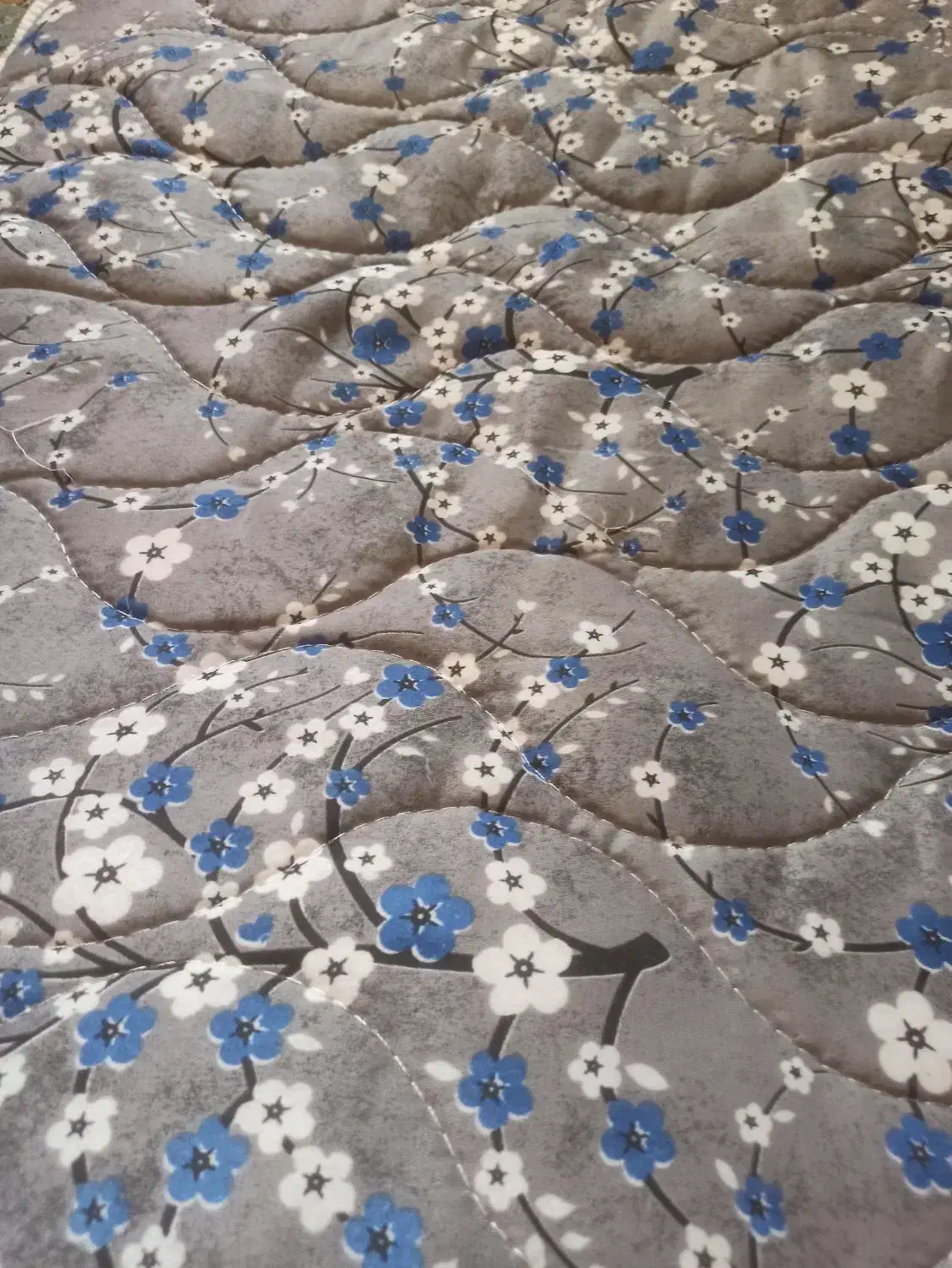 تشک مسافرتی جنس خوب ۴کیلویی الیاف سفید|رختخواب، بالش، پتو|صدرا-فارس, فاز ۱|دیوار