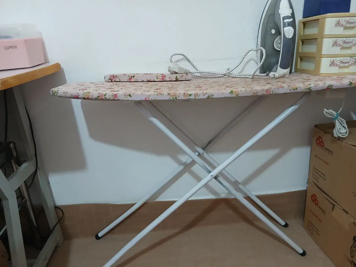 میز اتو|اتو و لوازم اتو|بیرجند, |دیوار