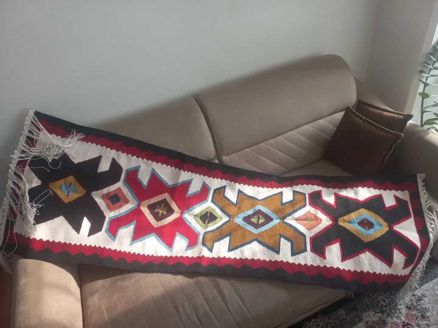 کناره|گلیم، جاجیم، گبه|قدس, شهر‌قدس|دیوار