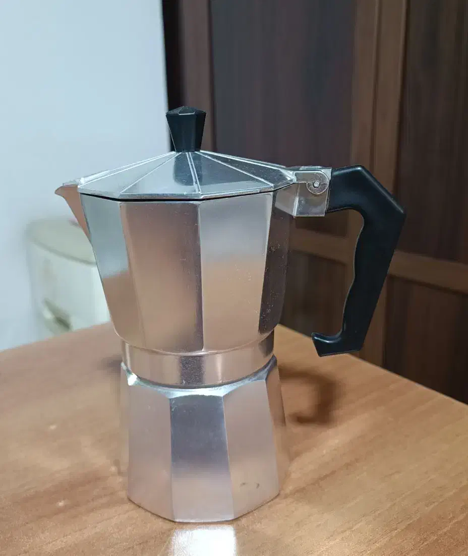 موکاپات|قوری، کتری، قهوه‌ساز دستی|اندیشه, اندیشه فاز ۲|دیوار