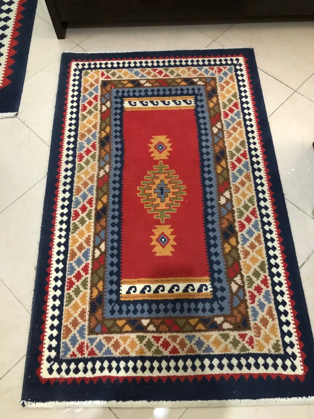 چهارمتری و یک متری و دو میز تحریر|فرش|تهران, ورزشگاه آزادی|دیوار