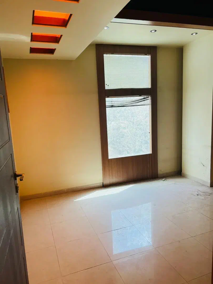 واحد اداری مجتمع صفویه|فروش دفتر کار، اتاق اداری، مطب|کاشان, شریعتی|دیوار