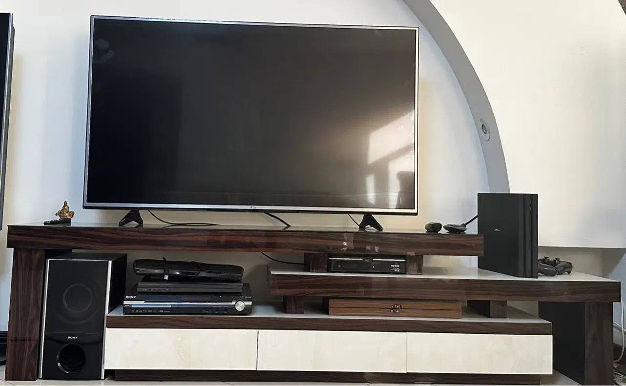 فروش ال جی ۵۵|تلویزیون و پروژکتور|شیراز, مهدیآباد|دیوار