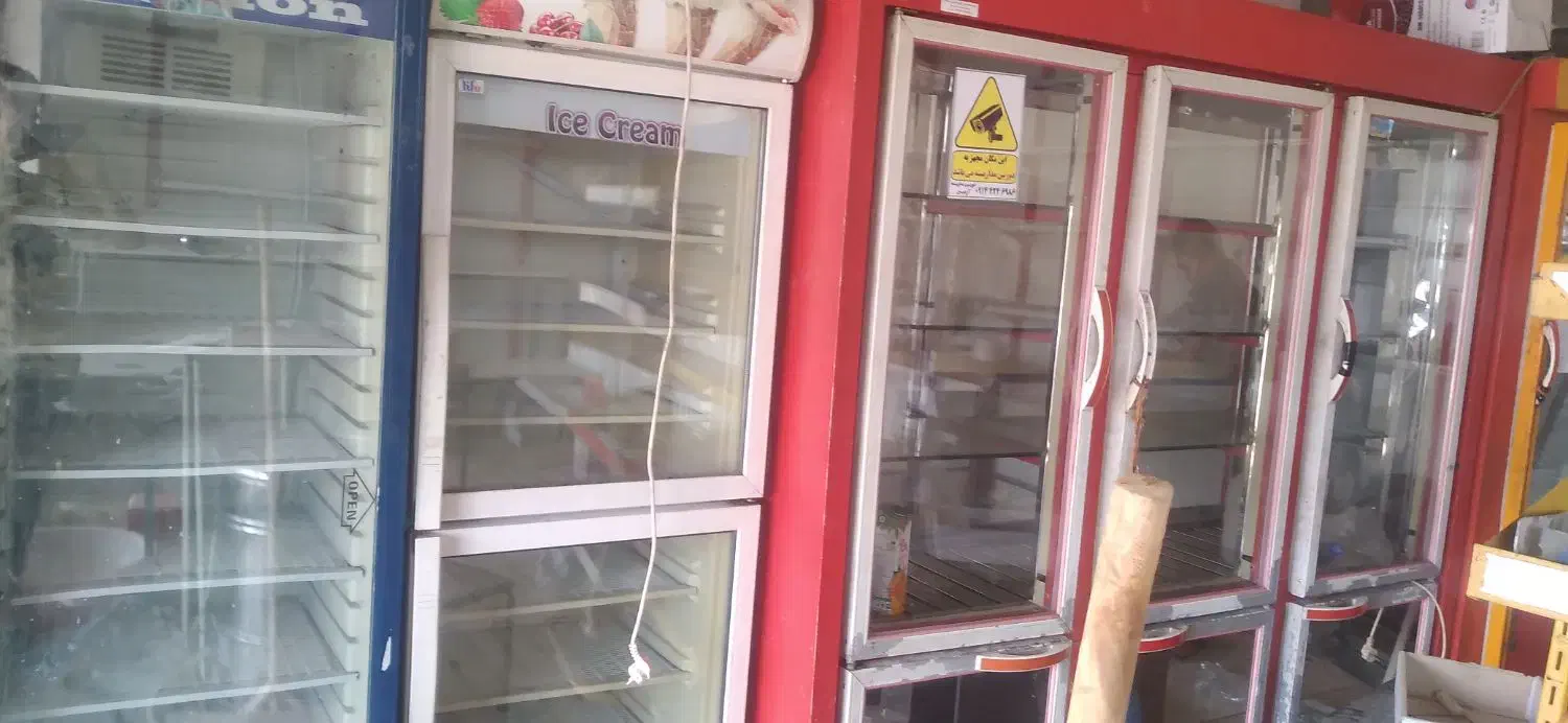 ۳عددیخجال ایستاده ۲عدد یخچال فریزر ایستاده|فروشگاه و مغازه|میانه, |دیوار