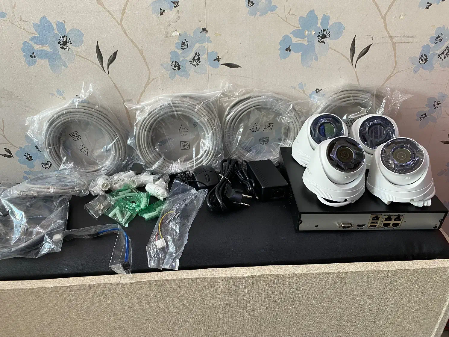 پکیج کامل اقتصادی ۴ عددی دوربین Hi Look|دوربین مداربسته|سنندج, |دیوار