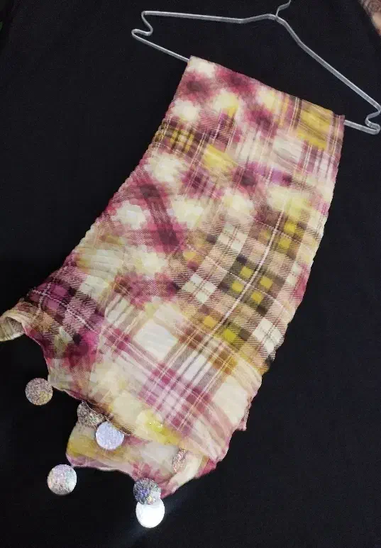 شال|لباس|میانه, |دیوار