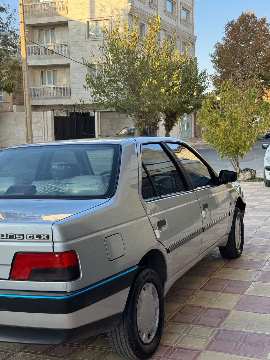 پژو 405 دوگانه سوز / تک برگ سند عتیقه|خودرو سواری و وانت|قروه, |دیوار