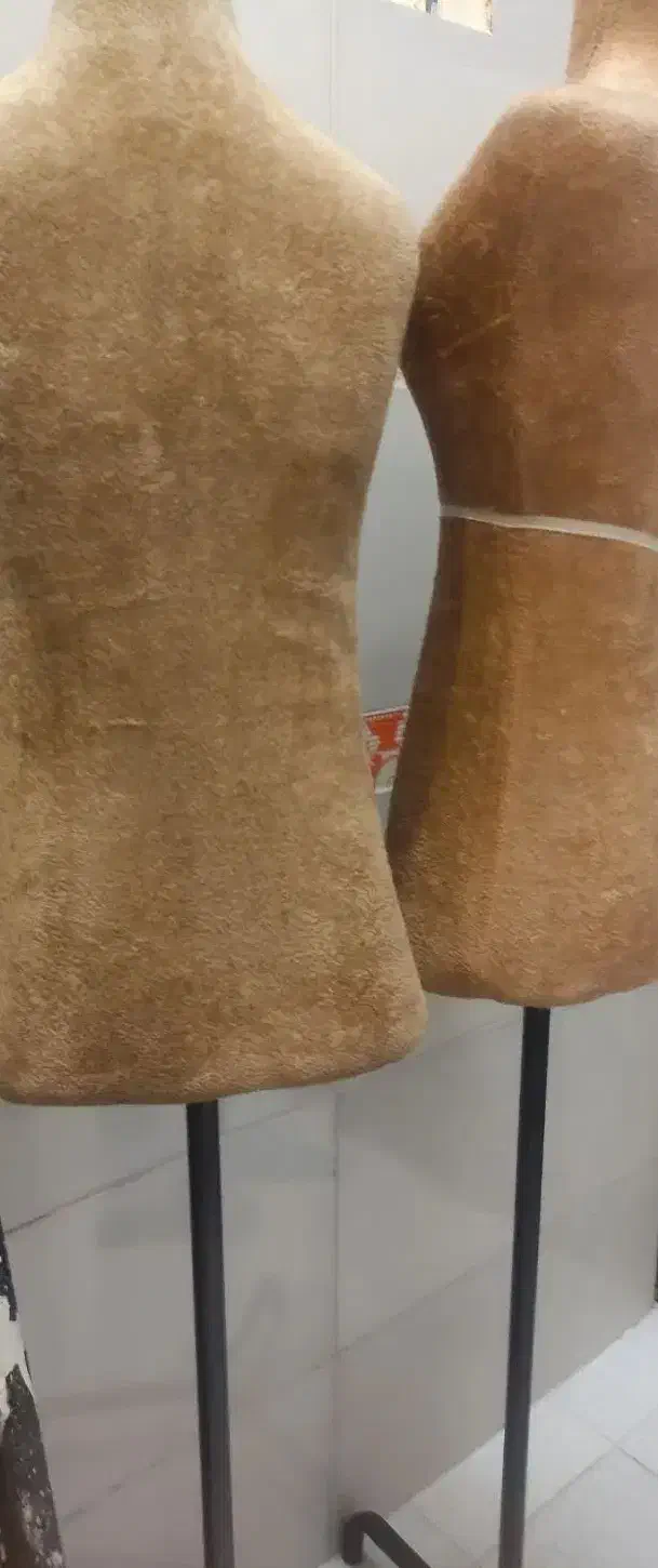 دو عدد مانکن همراه با پایه|فروشگاه و مغازه|کازرون, |دیوار