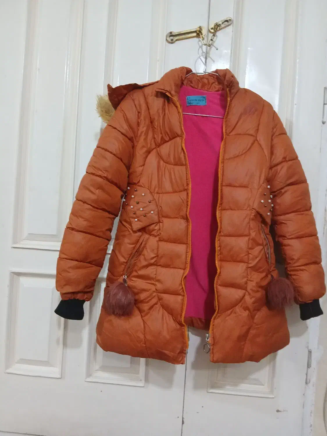 لباس کاپشن بارانی|لباس|سبزوار, باهنر|دیوار