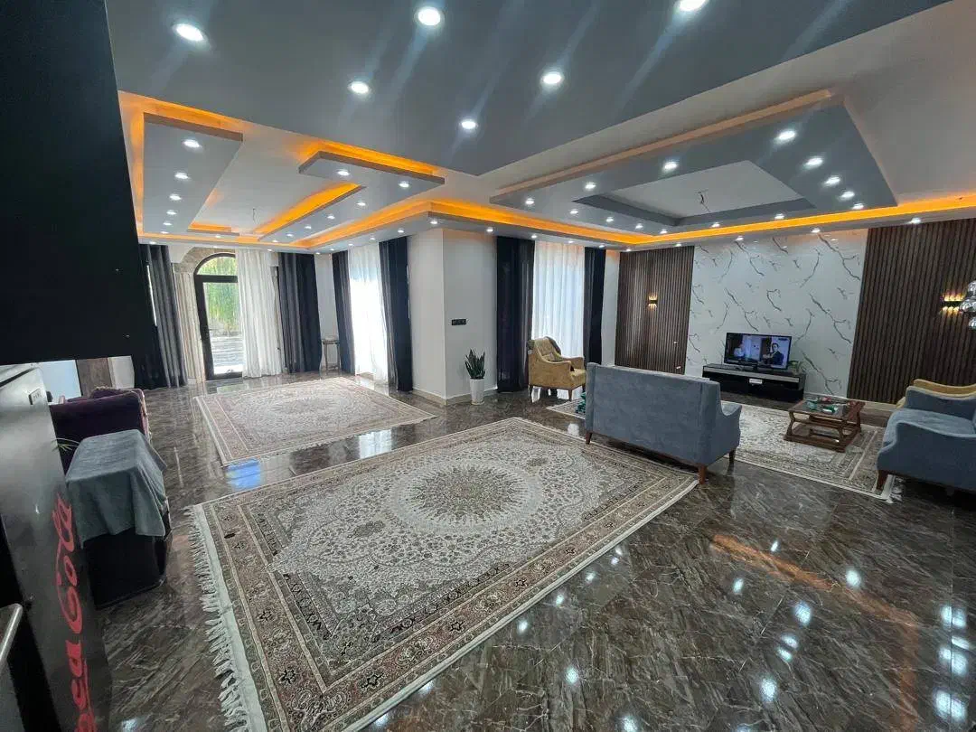 مدرن آبگرم دوخواب لوکیشن عالی|اجارهٔ کوتاه‌مدت ویلا و باغ|کرج, حصارک بالا|دیوار