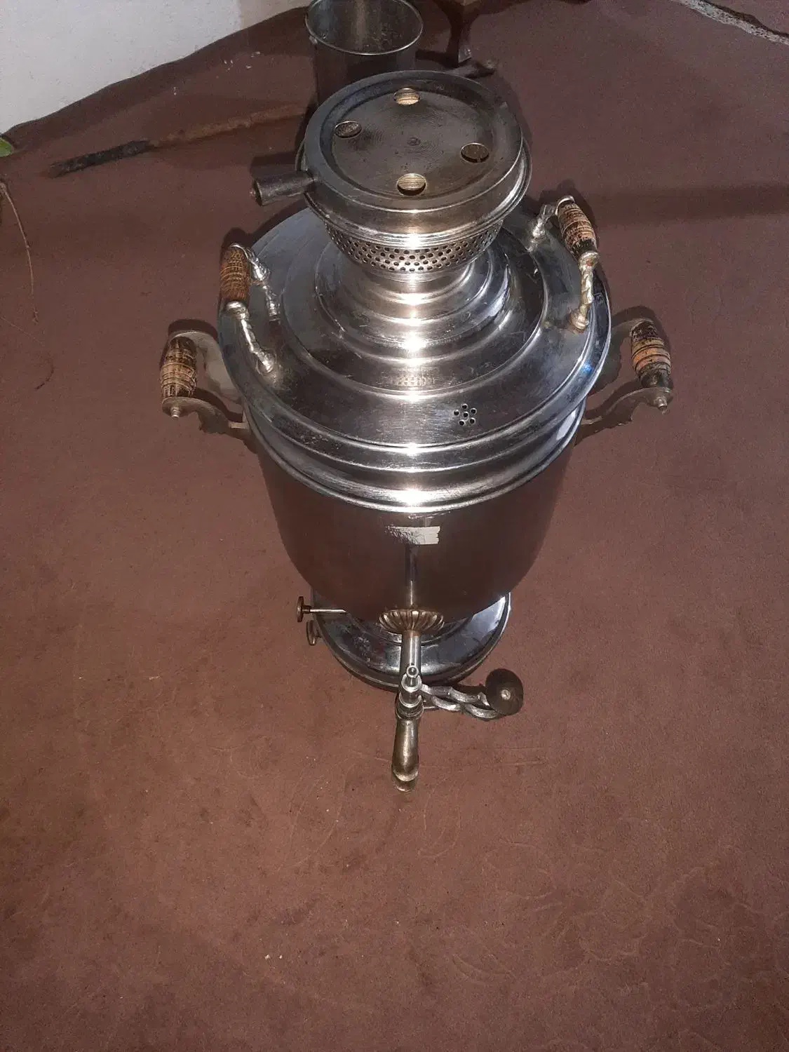 سماور نفتی قدیمی ۲۲لیتری|سماور، چایساز، قهوهساز|شیرگاه, |دیوار