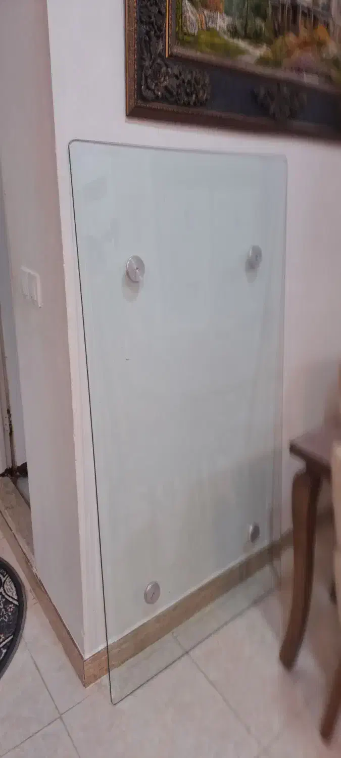 شیشه میز غذا خوری|میز و صندلی غذاخوری|رشت, کوی مهر|دیوار