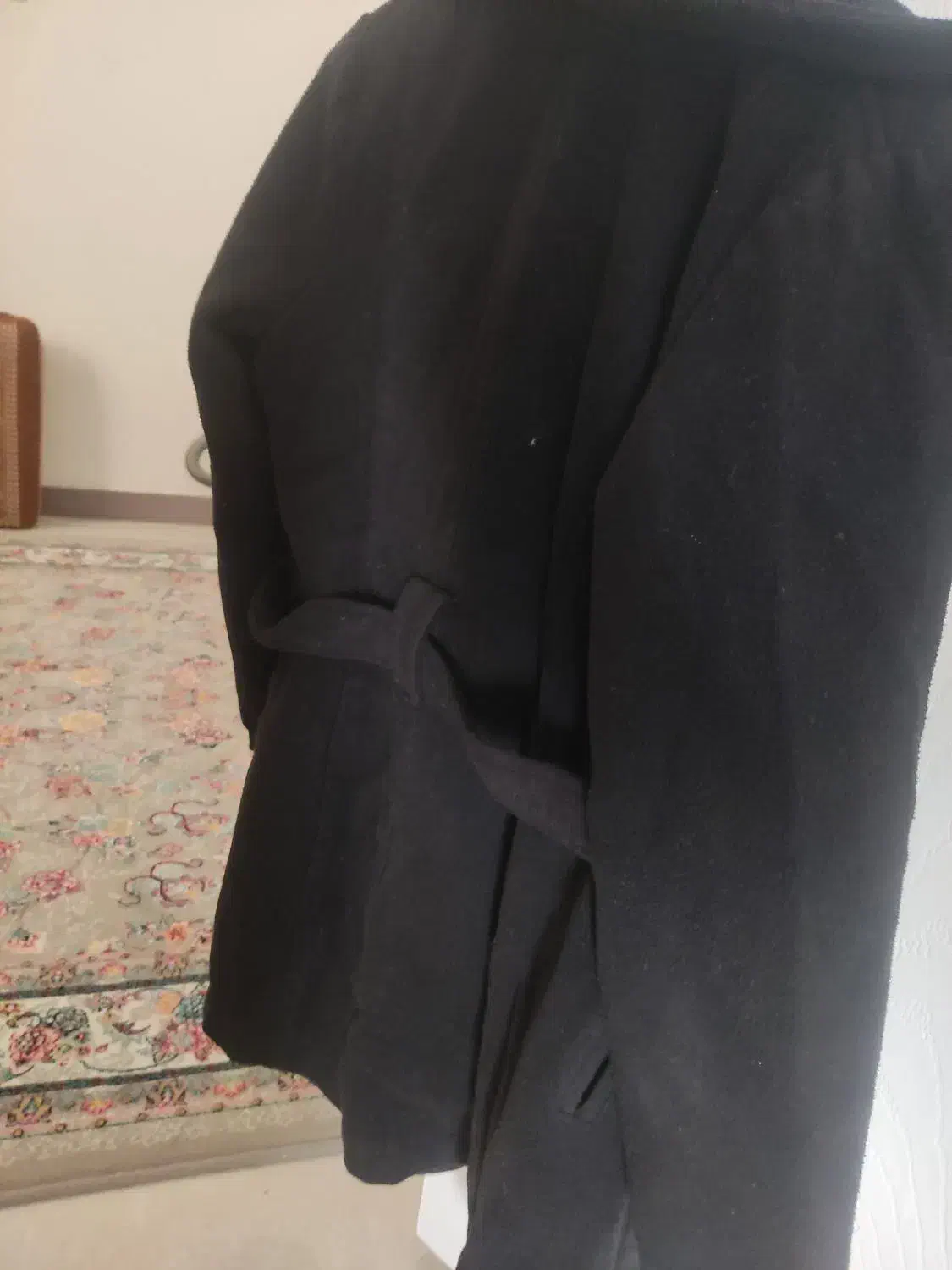 کاپیشن|لباس|اندیشه, اندیشه فاز ۱|دیوار