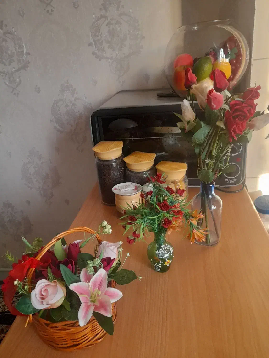 گل و گلدان|گل مصنوعی|قدس, شهرقدس|دیوار