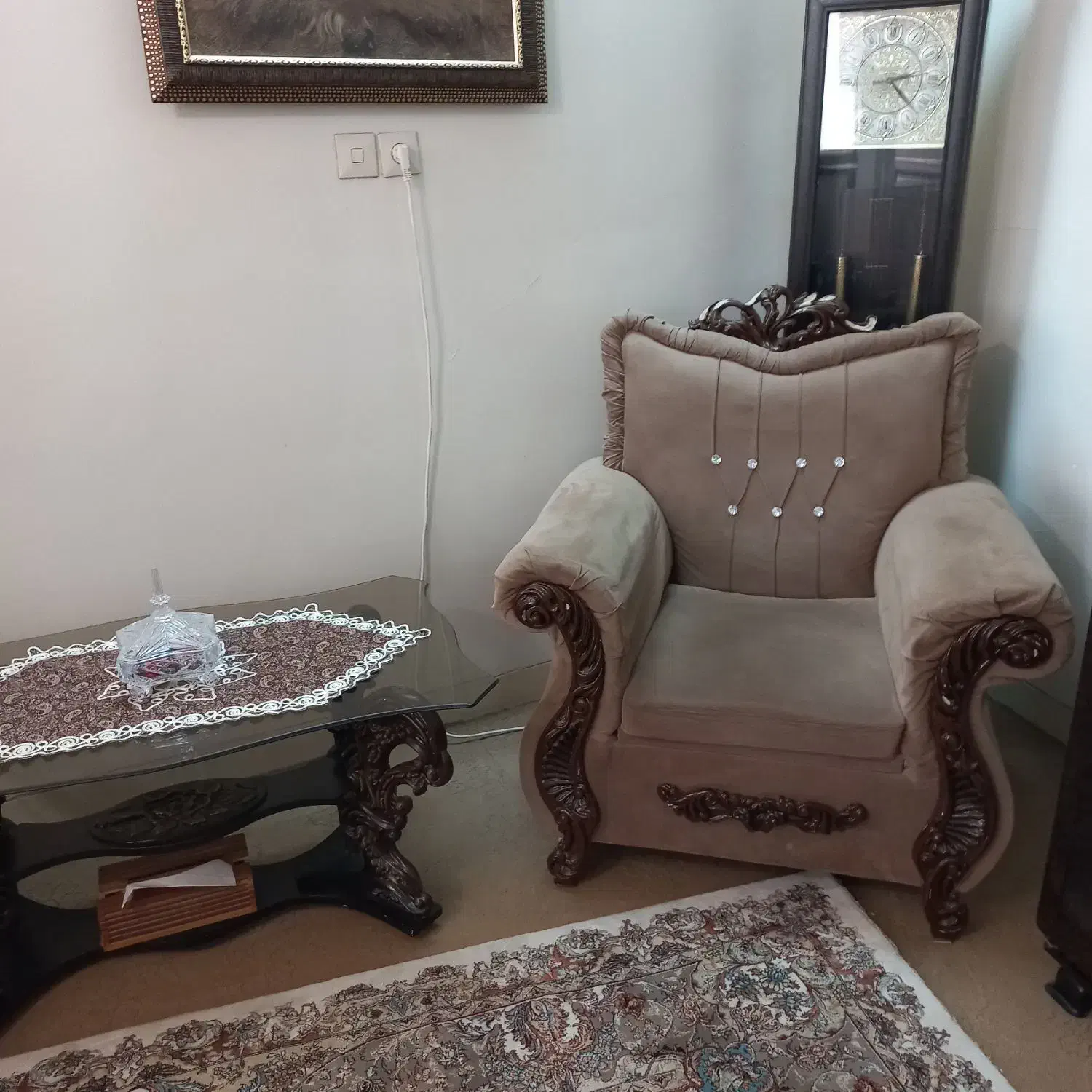 مبل در حد نو|مبلمان خانگی و میز عسلی|همدان, |دیوار