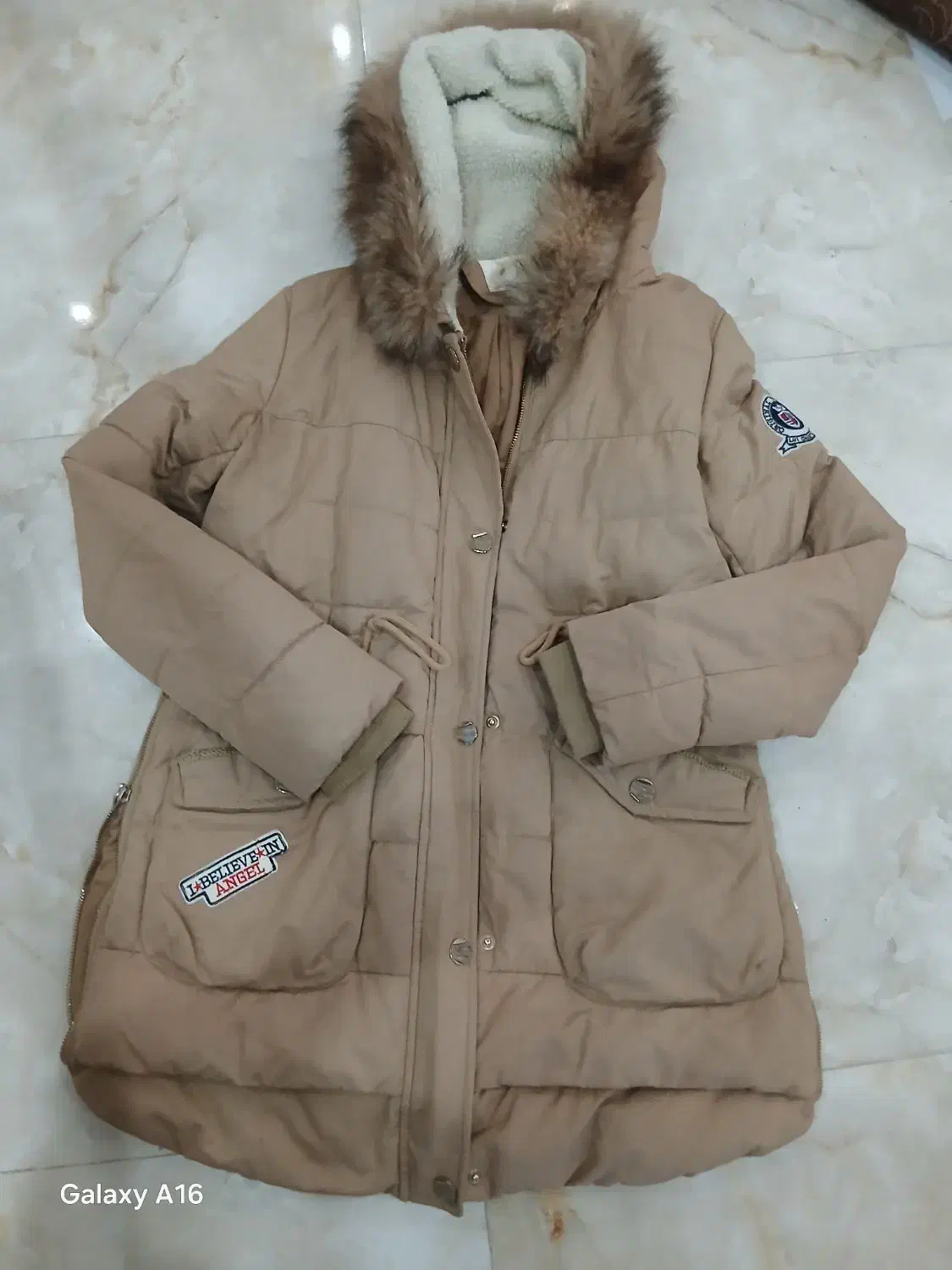 کاپشن دخترونه|لباس|رشت, حمیدیان|دیوار